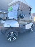 2023 EZGO RXV ELITE 4 PASSENGER LITHIUM GOLF CART IN SILVER